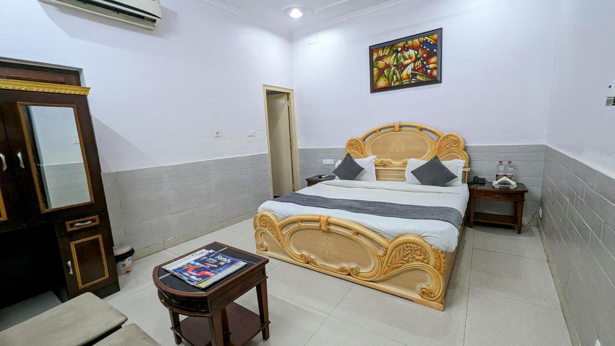 Hotel Lecston @Yashobhoomi Dwarka Sector - 25 Metro Station Delhi  Eksteriør billede