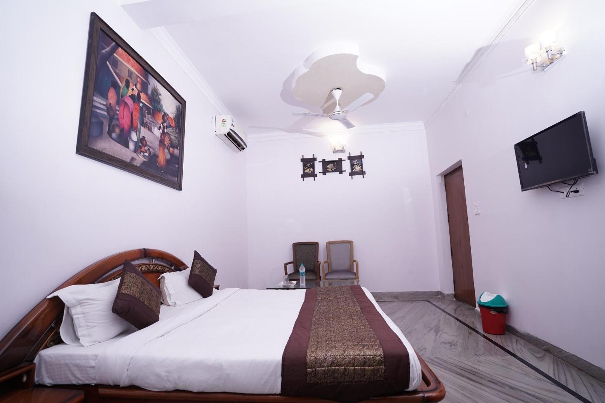 Hotel Lecston @Yashobhoomi Dwarka Sector - 25 Metro Station Delhi  Eksteriør billede