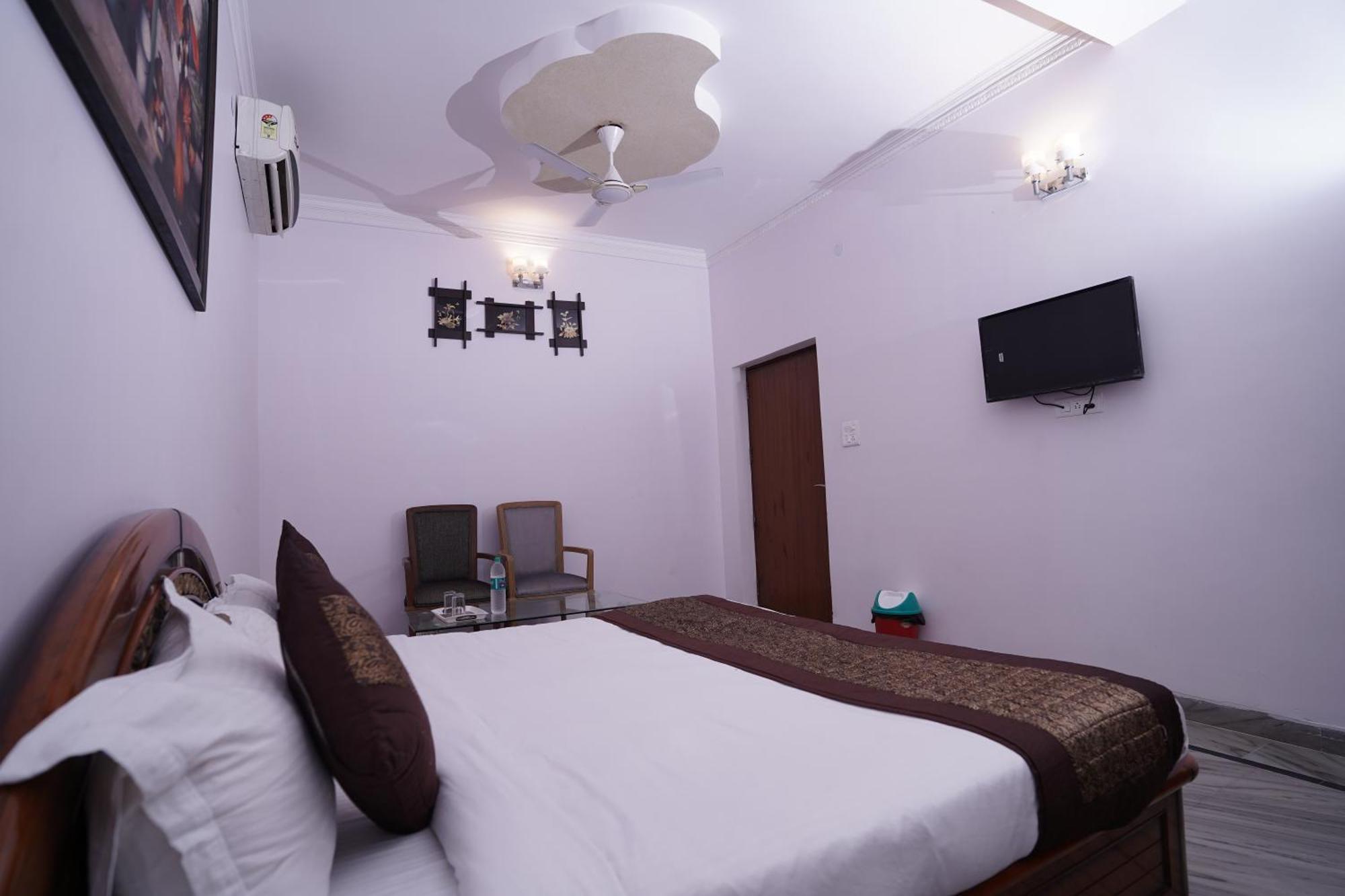 Hotel Lecston @Yashobhoomi Dwarka Sector - 25 Metro Station Delhi  Eksteriør billede